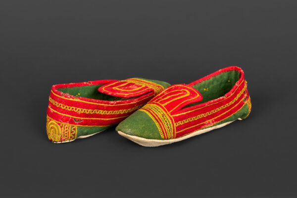 Musée Bigouden chaussons brodés